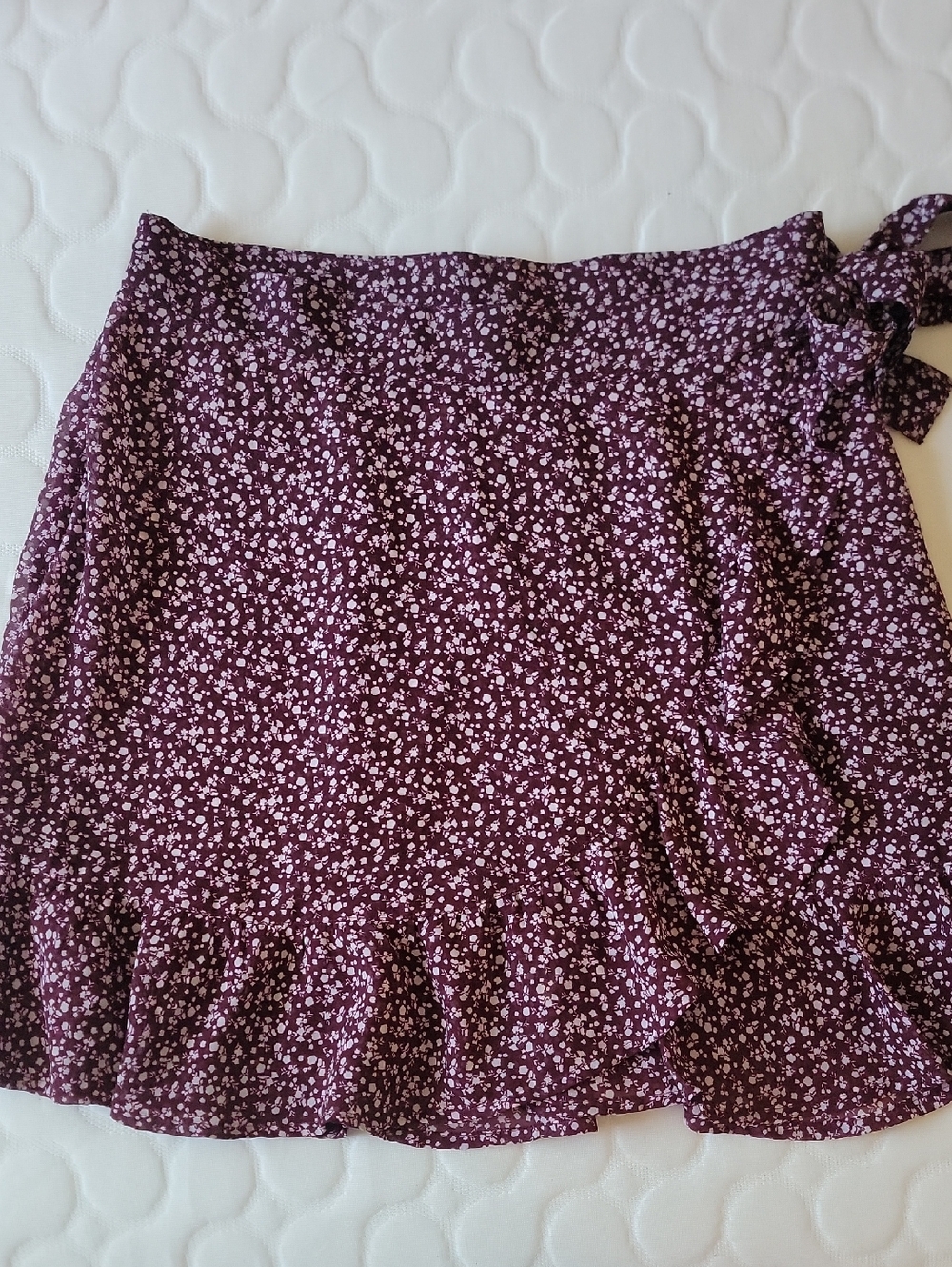 Women's Floral Ruffle Wrap Skirt - Maroon
